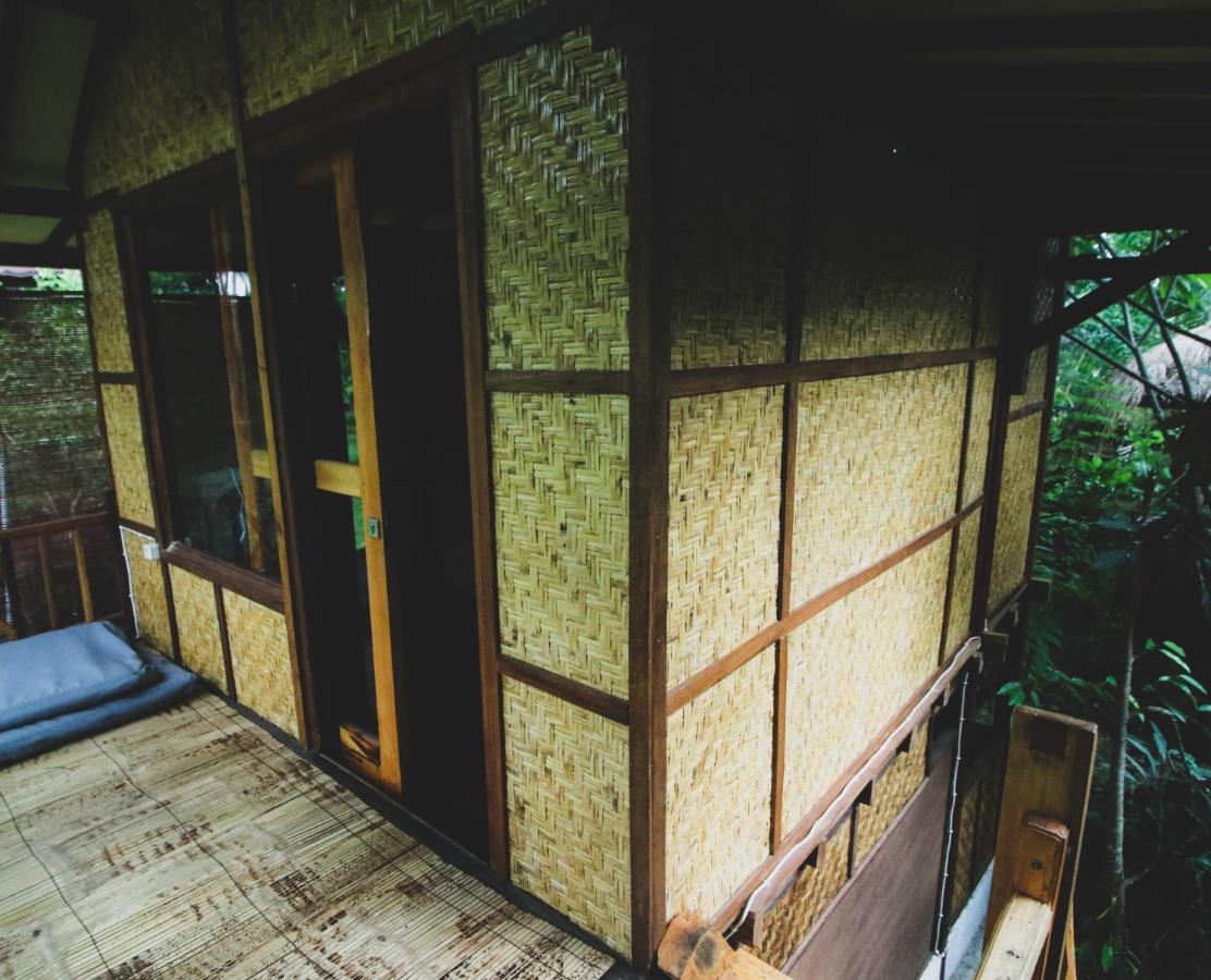Bale Jukung Bed & Breakfast Tanjung  Exterior photo